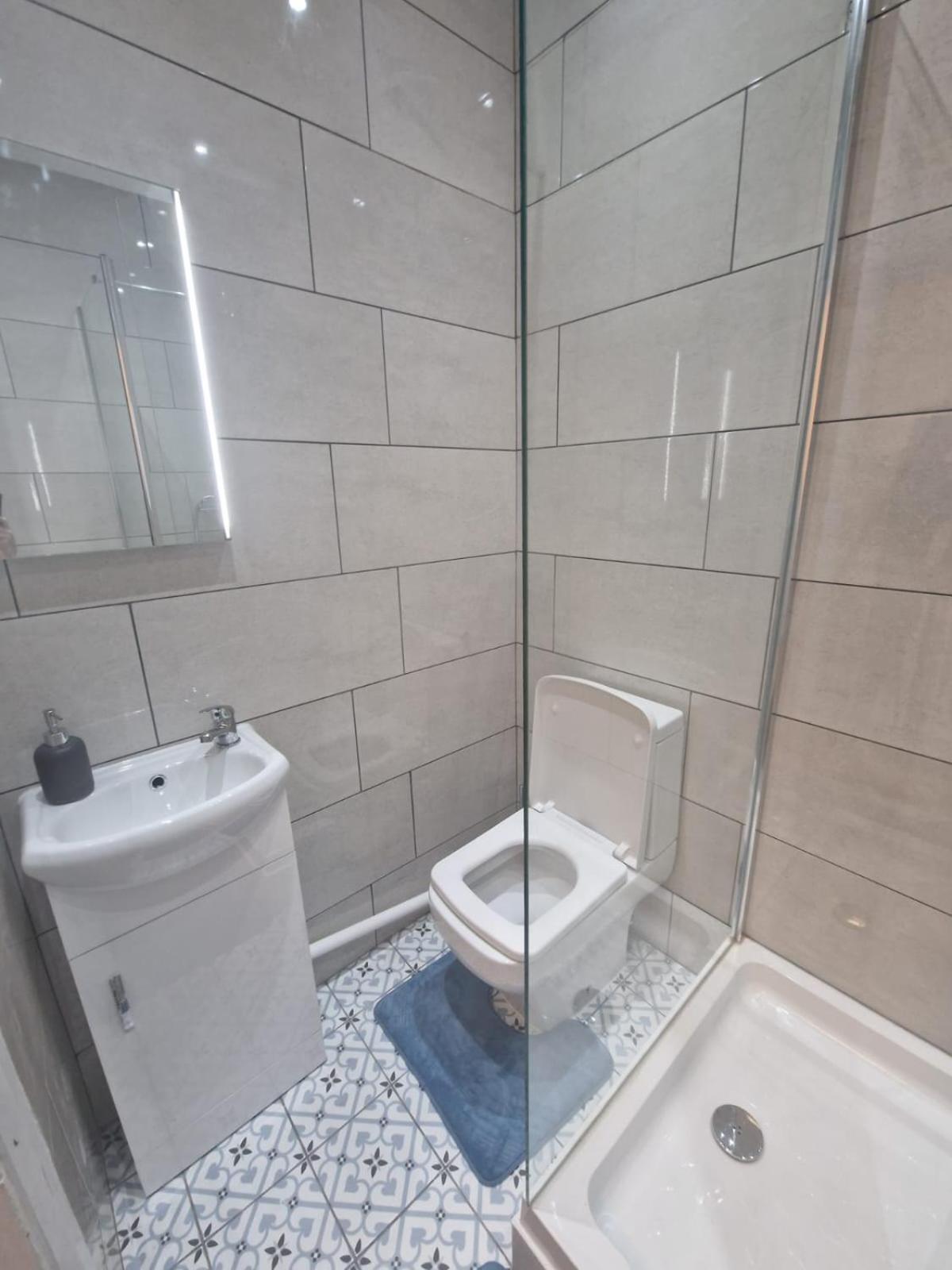 Large Digbeth Double Room Shared Bathroom Birmingham Exteriér fotografie